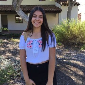 Cute off the shoulder crop top only worn twice